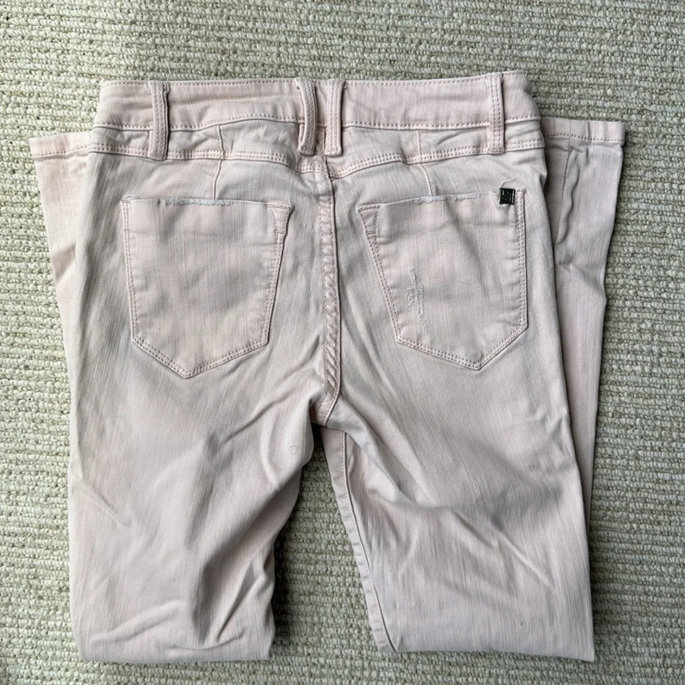 BEBE ripped skinny jeans. - Picture 4 of 4